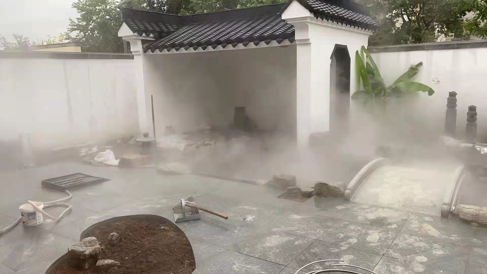 <strong>坐标江苏庭院雾森喷雾系统一个主机</strong>